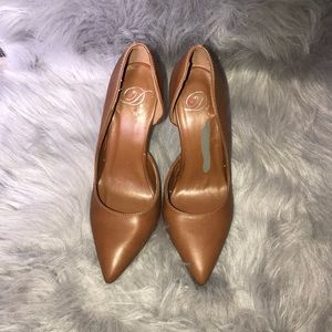 Light Brown Derek Heart Pointed Toe Heels